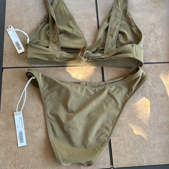 EVERLANE LADIES GREEN 2 PIECE BIKINI-L/M - Picture 6 of 7